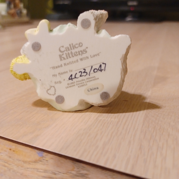 Calico Kittens "Hand Knitted With Love" - Picture 12 of 12